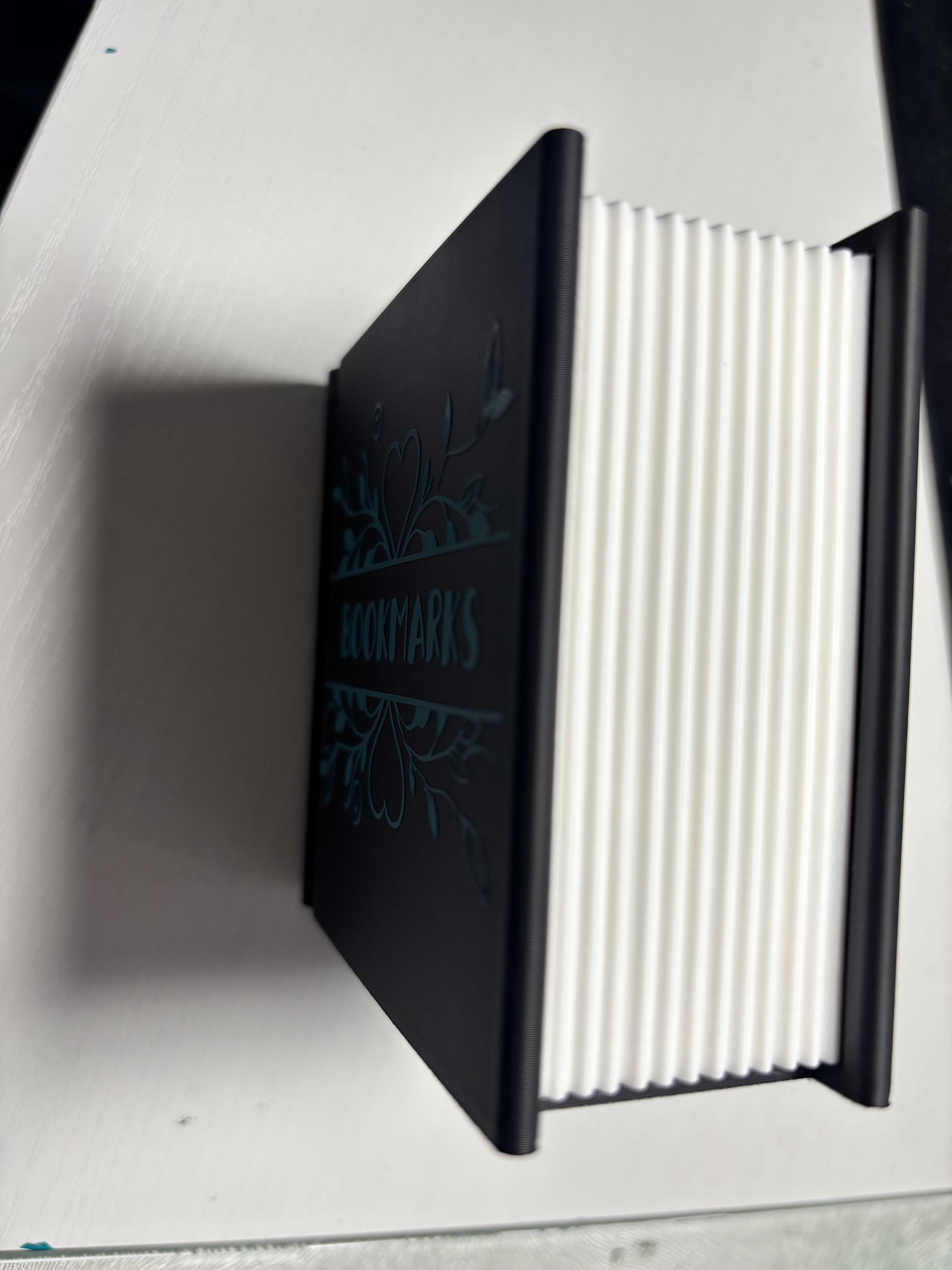 Dual-Tone Bookmarks Holder: Teal Script, Floral Accent, Black Finish